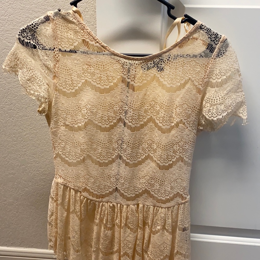 Lacey peach top